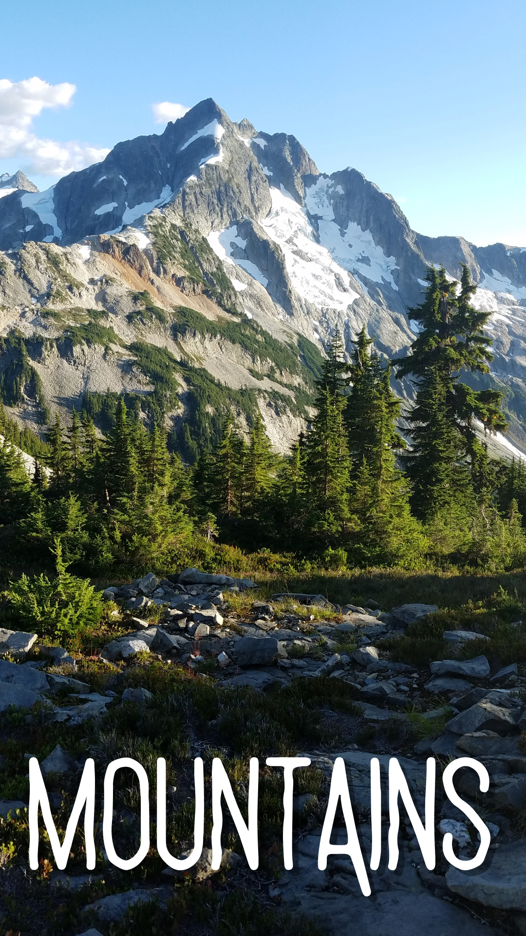 MOUNTAINS PACK